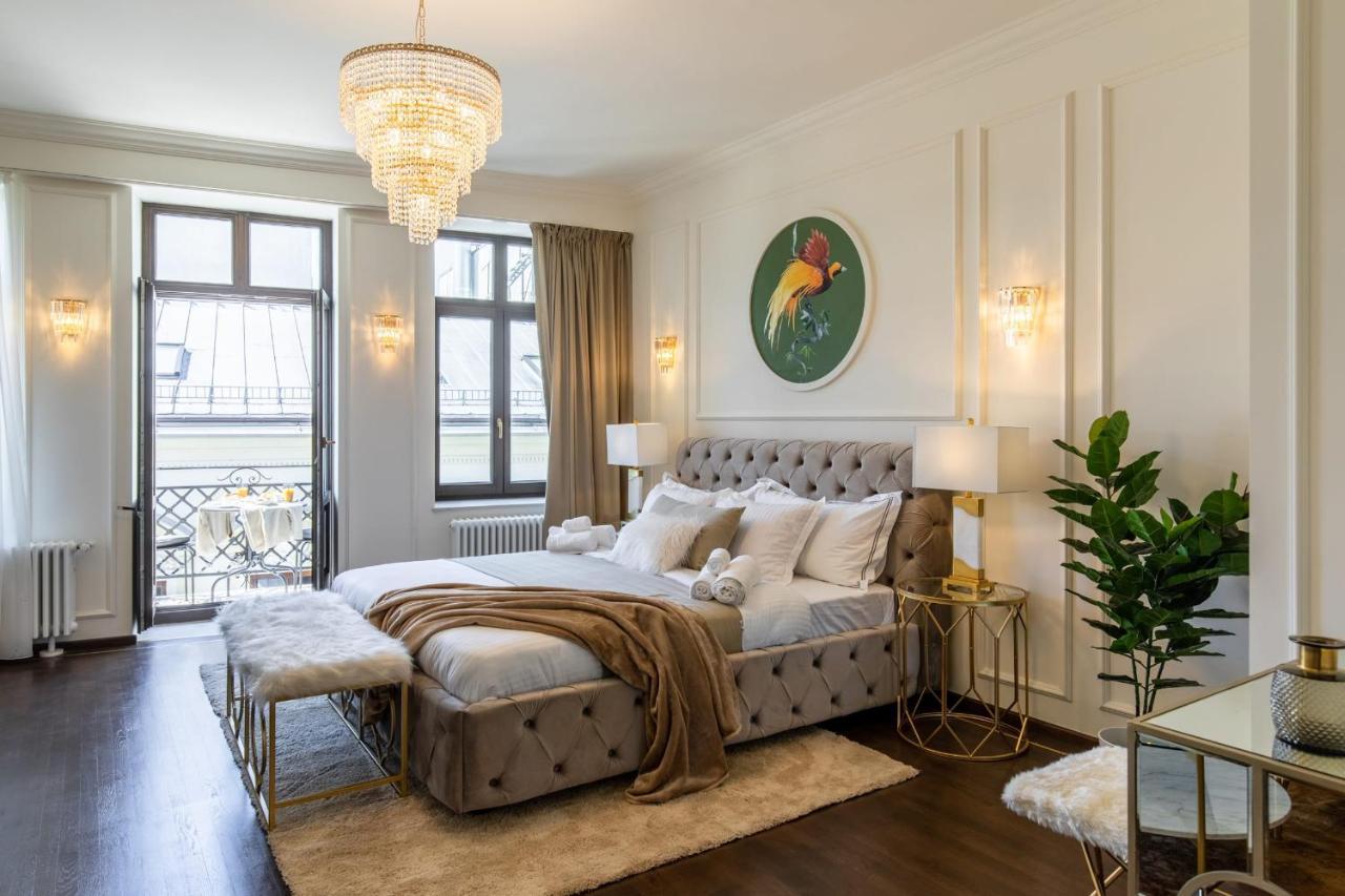 Holt Old Town Luxury With Balcony Inn Bucharest