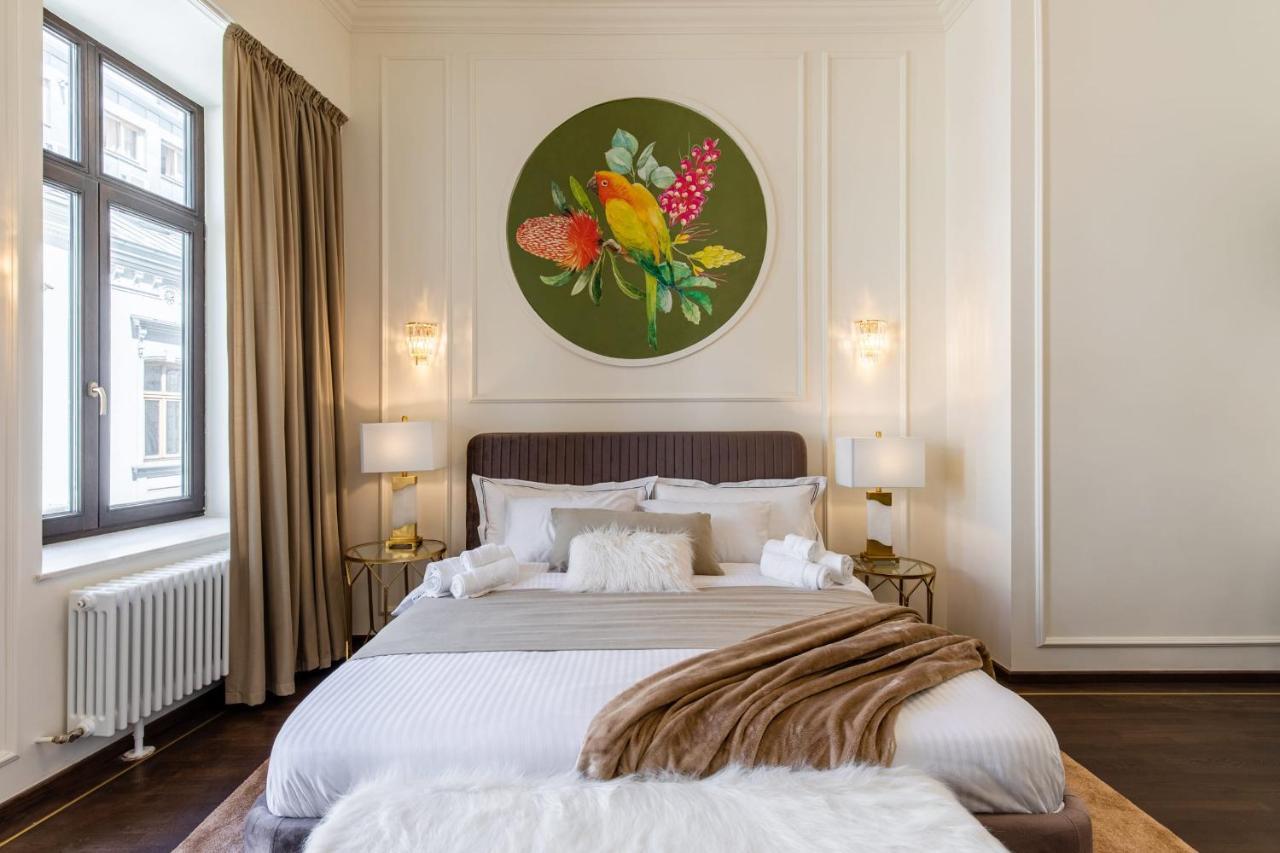 Holt Old Town Luxury With Balcony Locanda Bucarest