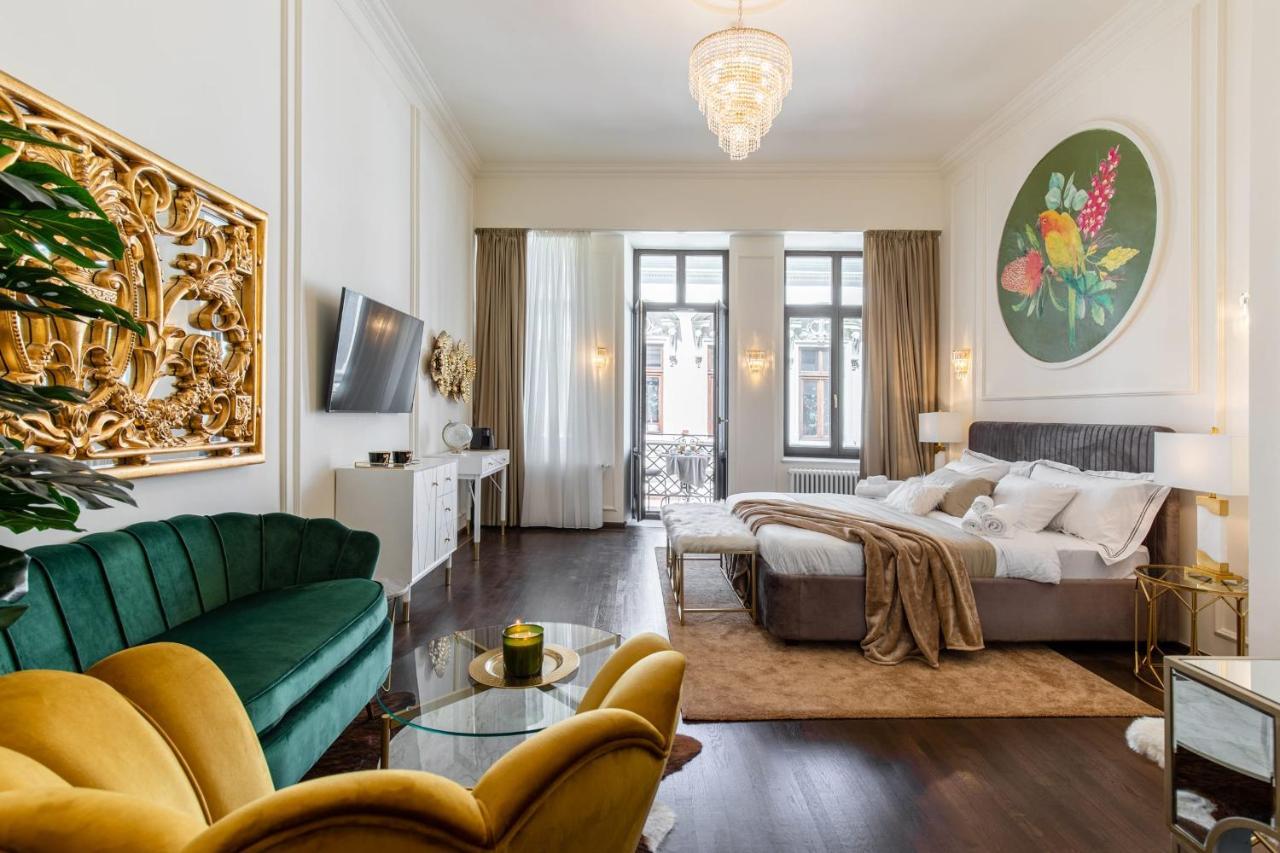 Holt Old Town Luxury With Balcony * Bucharest
