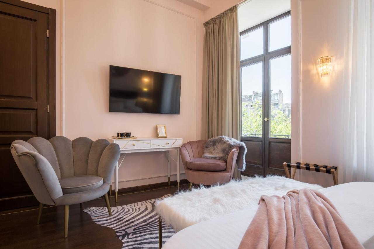 Inn Holt Old Town Luxury With Balcony Bucharest