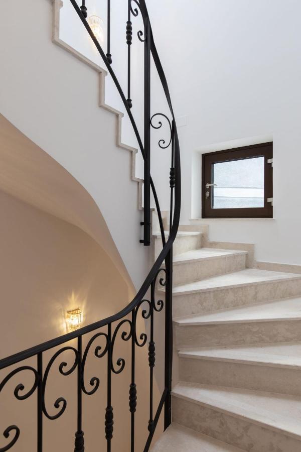 Holt Old Town Luxury With Balcony * Bucharest