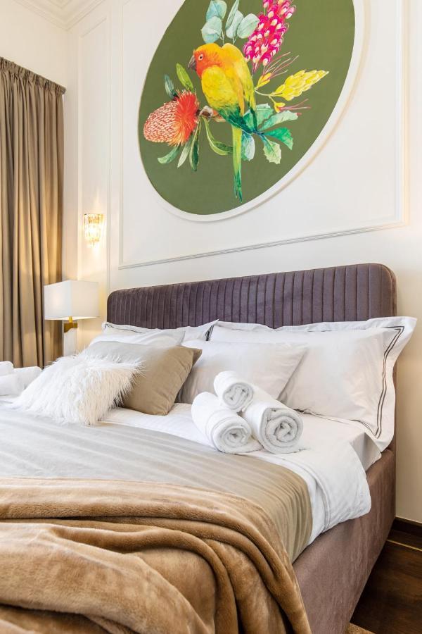 Holt Old Town Luxury With Balcony *